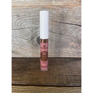 Essence Plumping Nudes Lipgloss -‎ 04 That's Big - 4.5ml